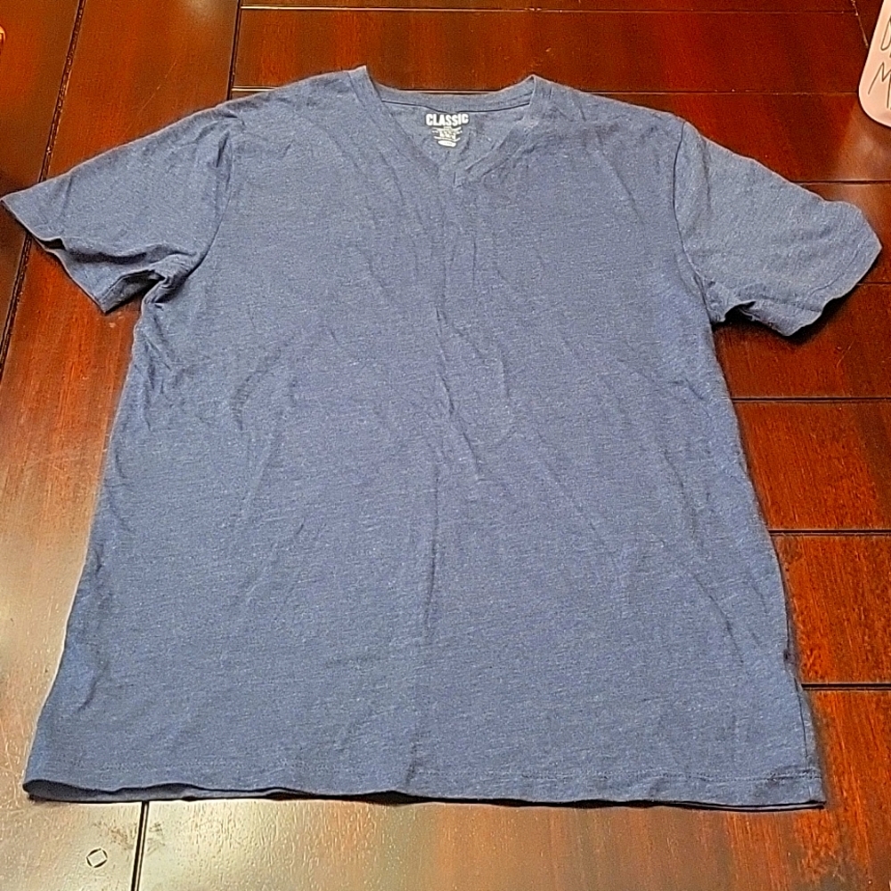 Mens Old Navy- Medium- V Neck soft tee